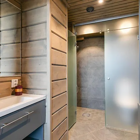 Kinos B Visit * Levi